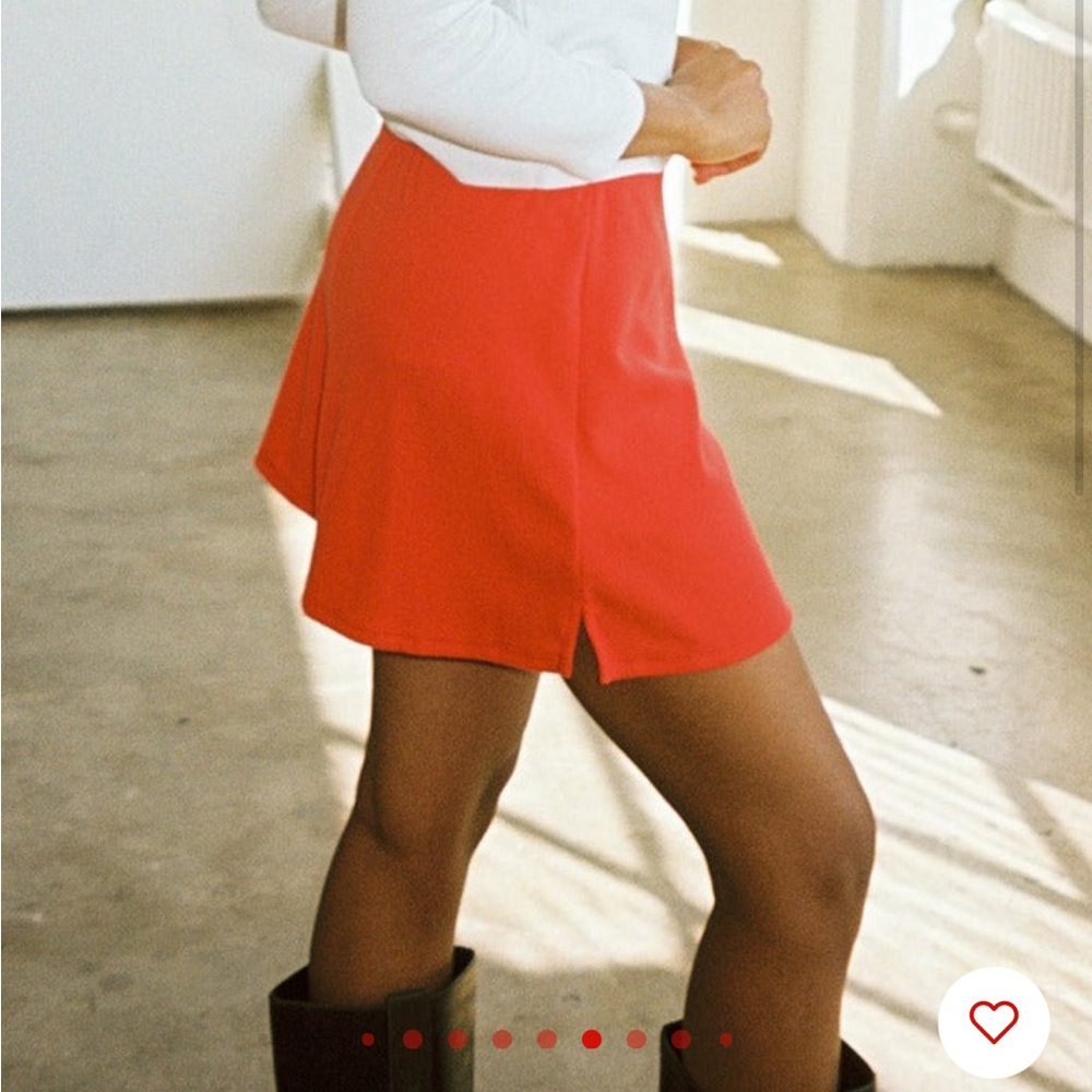 Lisa Says Gah Darcy Skort in Fiery Red
